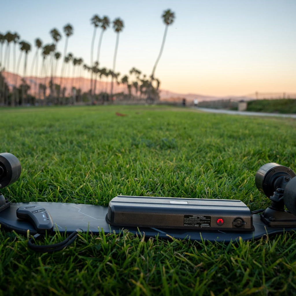 MEEPO Campus Spark 26.7" Electric Skateboard with Wireless Remote, Compact 7-Ply Maple E-Skateboard, Up to 16 MPH, 8–10 Mile Range, 4 Ride Modes, Smooth Brake, for Teen Riders & Beginners