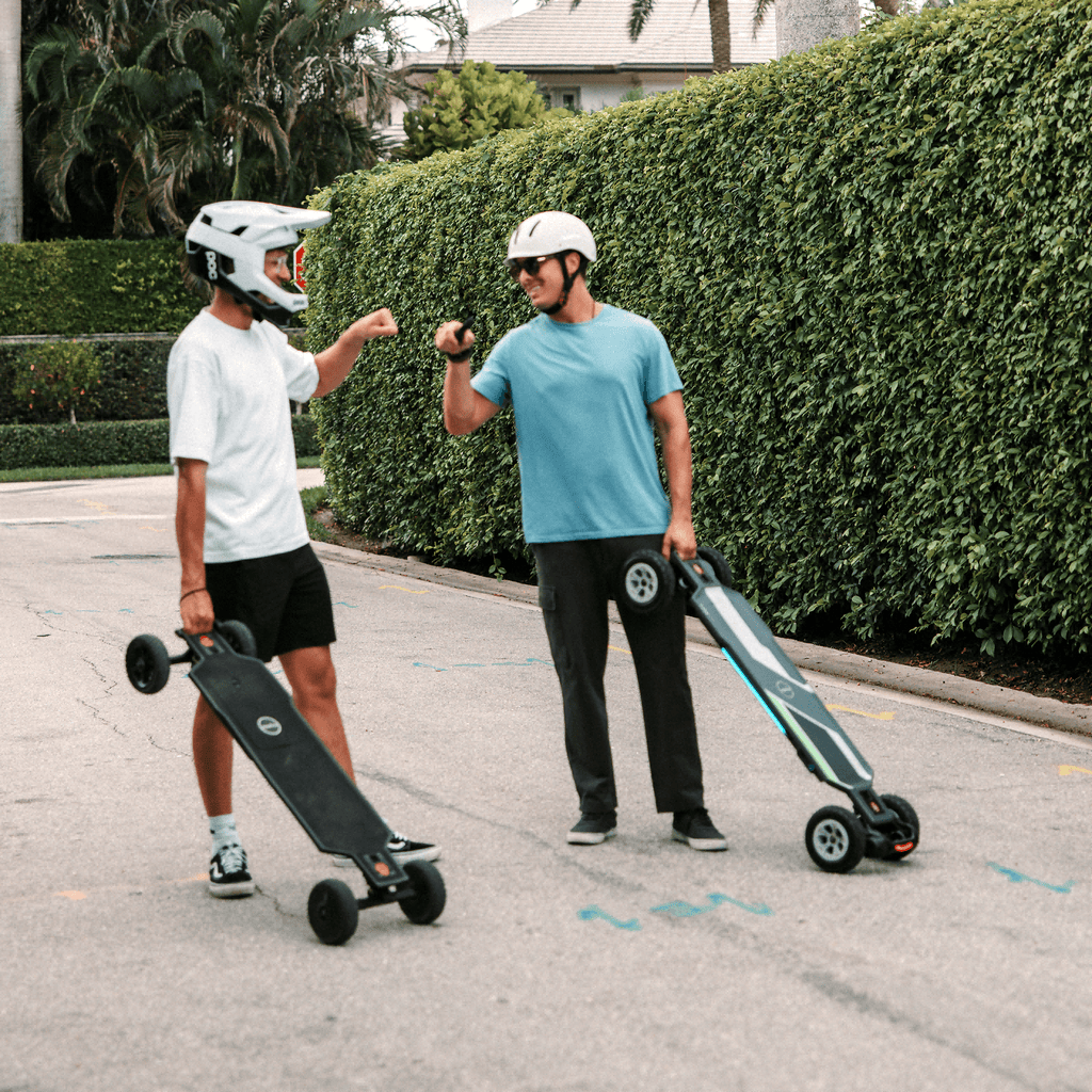 MAXFIND FF Belt Electric Skateboard for Adults, 25 Mile Electric Longboard with Remote, Fast Swap Battery, Black